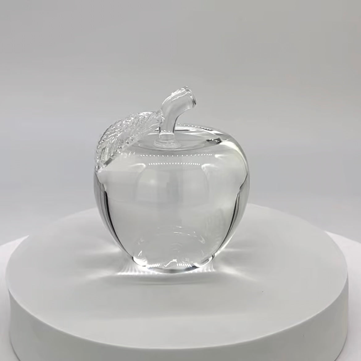 Large Optic Crystal Apple w/ Leaf