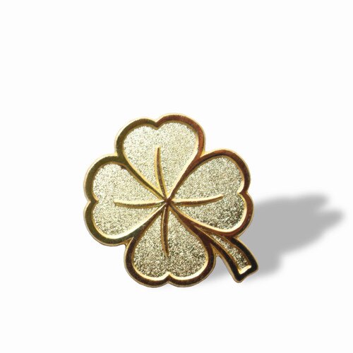 clover lapel pin